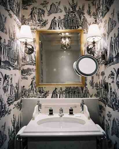 Toile bathroom